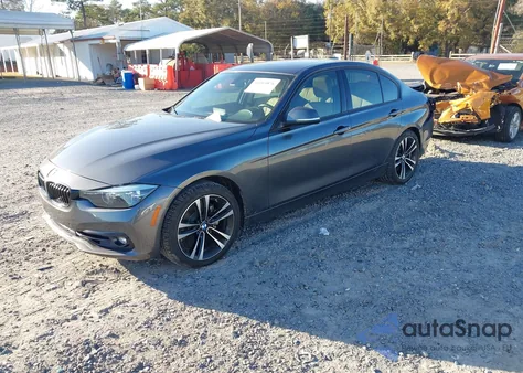 2018 BMW 330I z USA, uszkodzony, nr VIN WBA8B9C51JEE82104